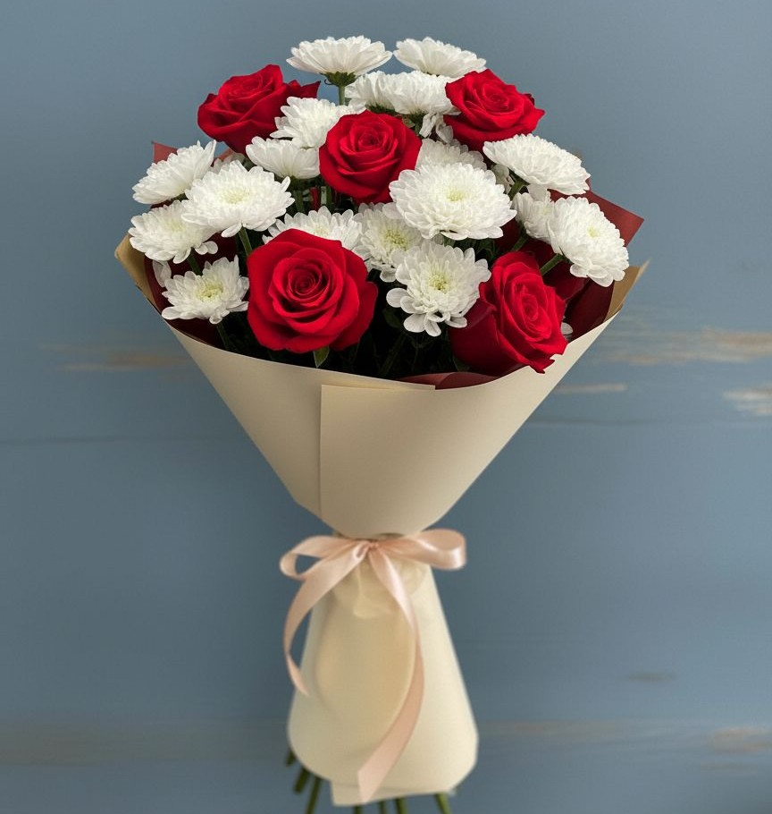 Букет цветов из: Розы и Хризантемы в Садовое