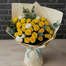 Букет цветов из:  Розы в Садовое