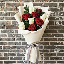 Букет цветов из:  Розы в Садовое