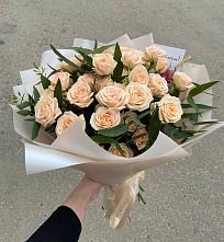 Букет Кремовые розы Латте в Садовое