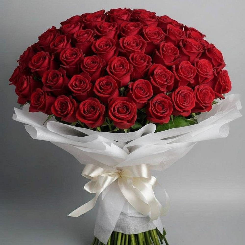 Букет 101 Красная роза Блэк Мэджик в Садовое