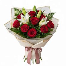 Букет цветов из:  Лилии и Розы в Садовое