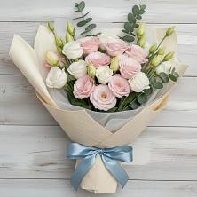 Букет цветов из:  Лизиантусы в Садовое