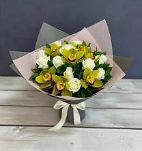 Букет цветов из:  Орхидеи и Розы #REPLACE_PRED# Садовое