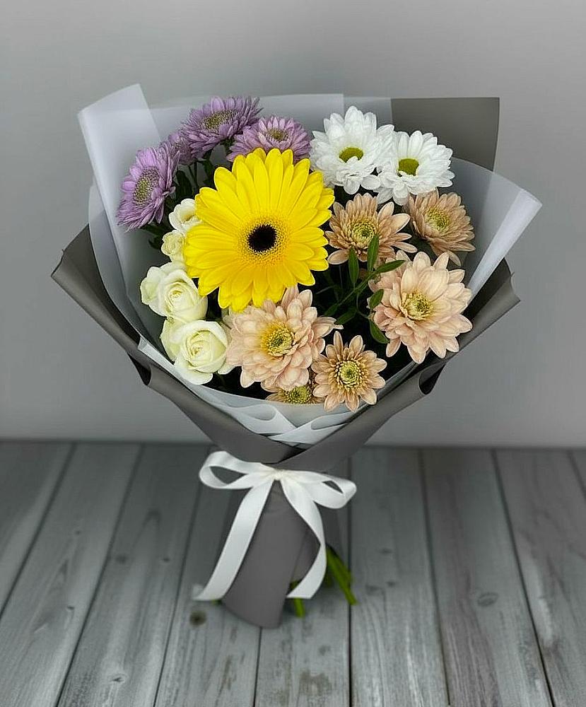Букет цветов из: Розы, Герберы и Хризантемы в Садовое