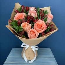 Букет цветов из:  Розы и Альстромерии в Садовое