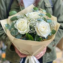 Букет цветов из:  Розы в Садовое
