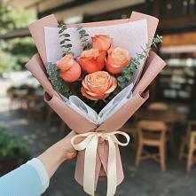 Букет цветов из:  Розы в Садовое