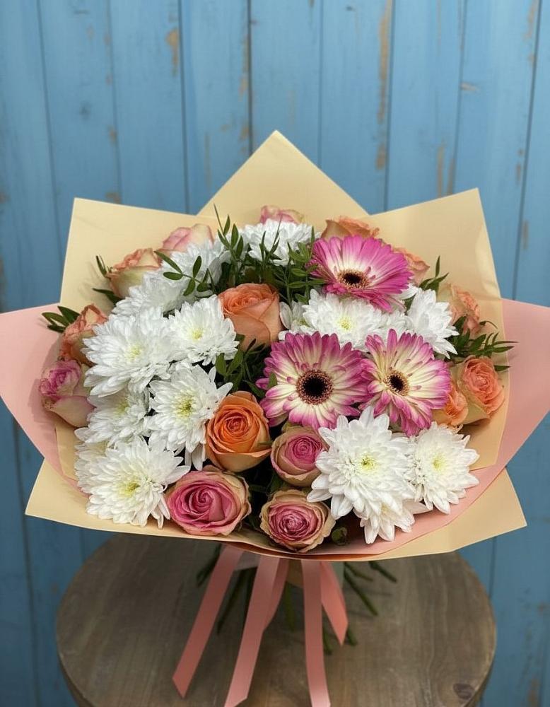 Букет цветов из: Розы, Герберы и Хризантемы в Садовое