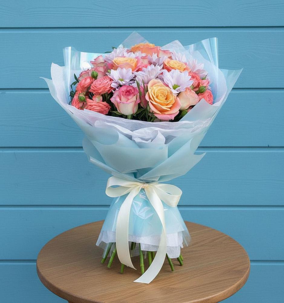 Букет цветов из: Хризантемы и Розы в Садовое