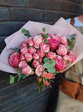 Букет цветов из:  Розы в Садовое