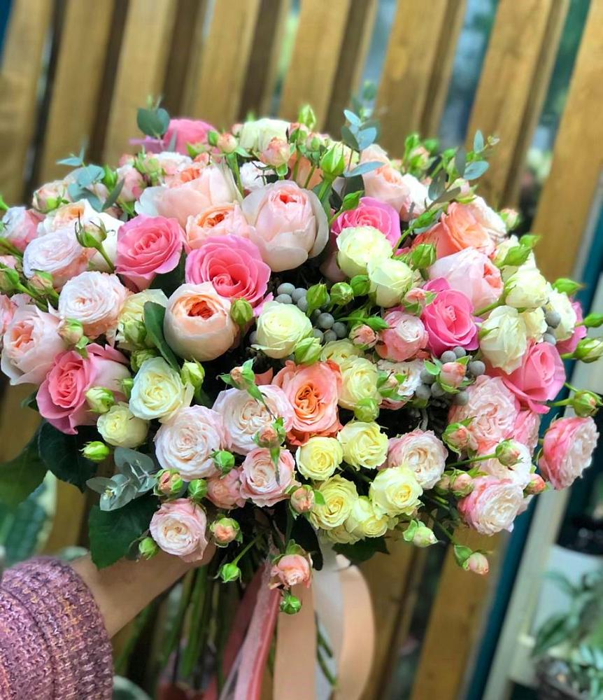 Букет цветов из: Розы в Садовое