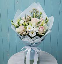 Букет цветов из:  Розы и Лизиантусы в Садовое