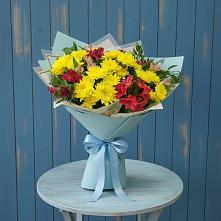 Букет цветов из:  Альстромерии и Хризантемы в Садовое