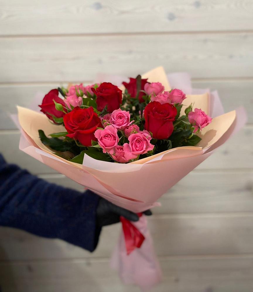 Букет цветов из: Розы в Садовое