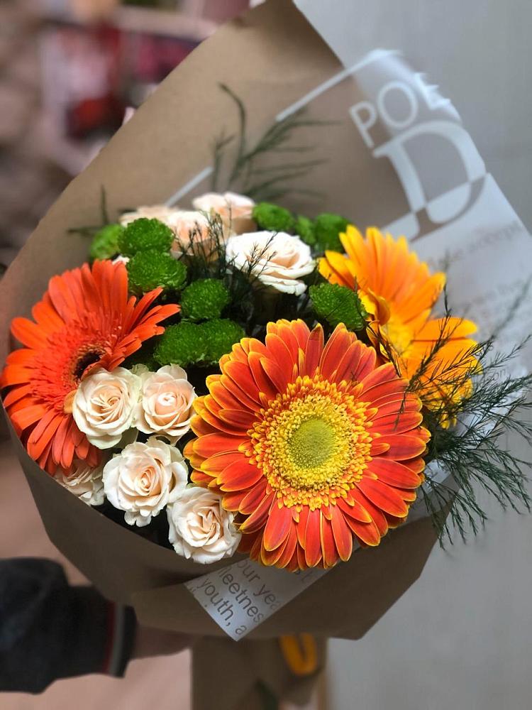 Букет цветов из: Герберы, Хризантемы и Розы в Садовое