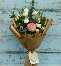 Букет цветов из:  Розы и Лизиантусы в Садовое