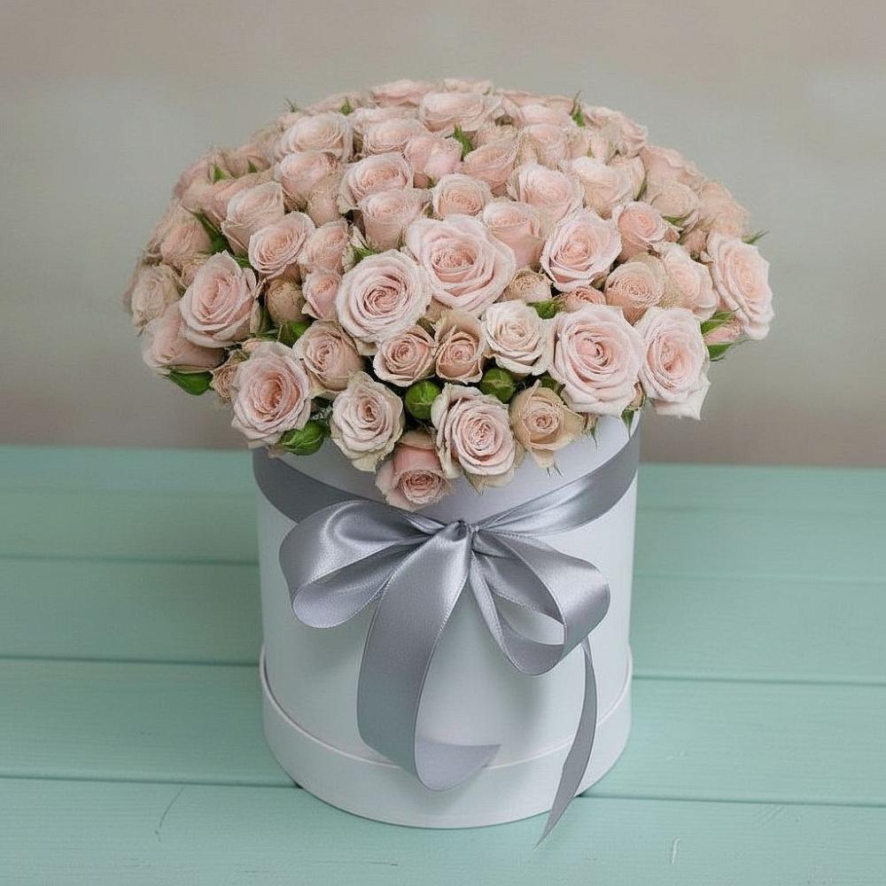 Цветочная композиция из Розы в шляпной коробке в Садовое