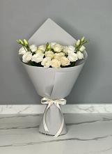 Букет цветов из:  Розы и Лизиантусы в Садовое